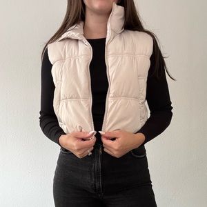Cropped Puffer Vest